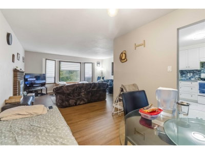 3273 CHEAM Drive | Abbotsford British Columbia | Slide Image Ten