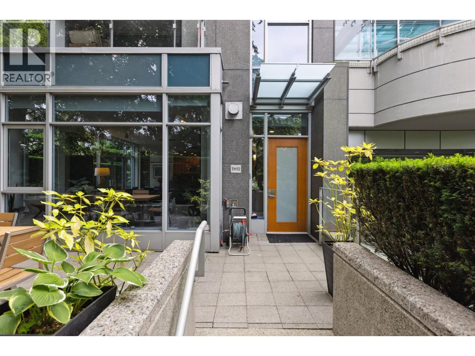 1233 CORDOVA Street, Vancouver, British Columbia V6C 3R1