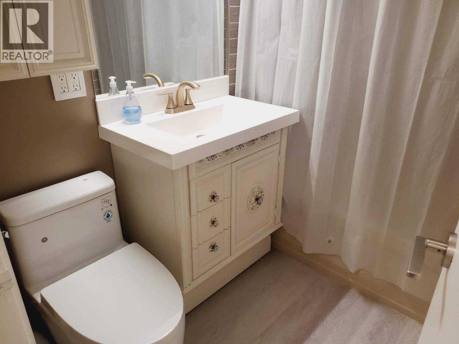 503 - 1785 ESQUIMALT AVENUE Image 9