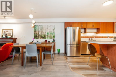 160 SHORELINE Circle | Port Moody British Columbia | Slide Image Seven