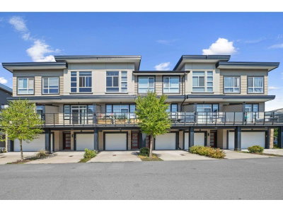 8413 MIDTOWN Way | Chilliwack British Columbia | Slide Image One