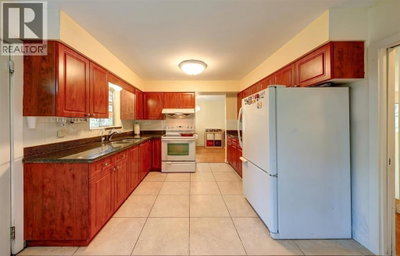 8844 COOK Crescent | Richmond British Columbia | Slide Image Six