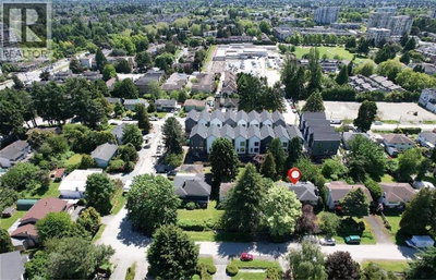 8844 COOK Crescent | Richmond British Columbia | Slide Image Nine
