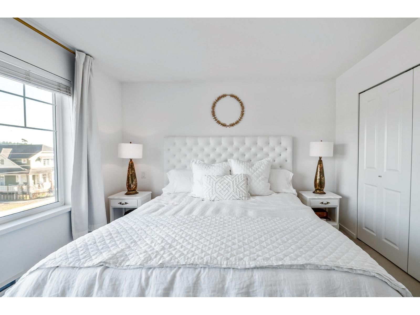 4 - 127 172 STREET Image 10