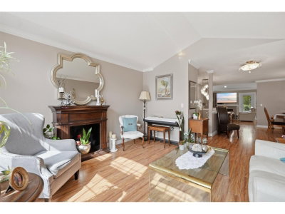 32777 CHILCOTIN Drive | Abbotsford British Columbia | Slide Image Six