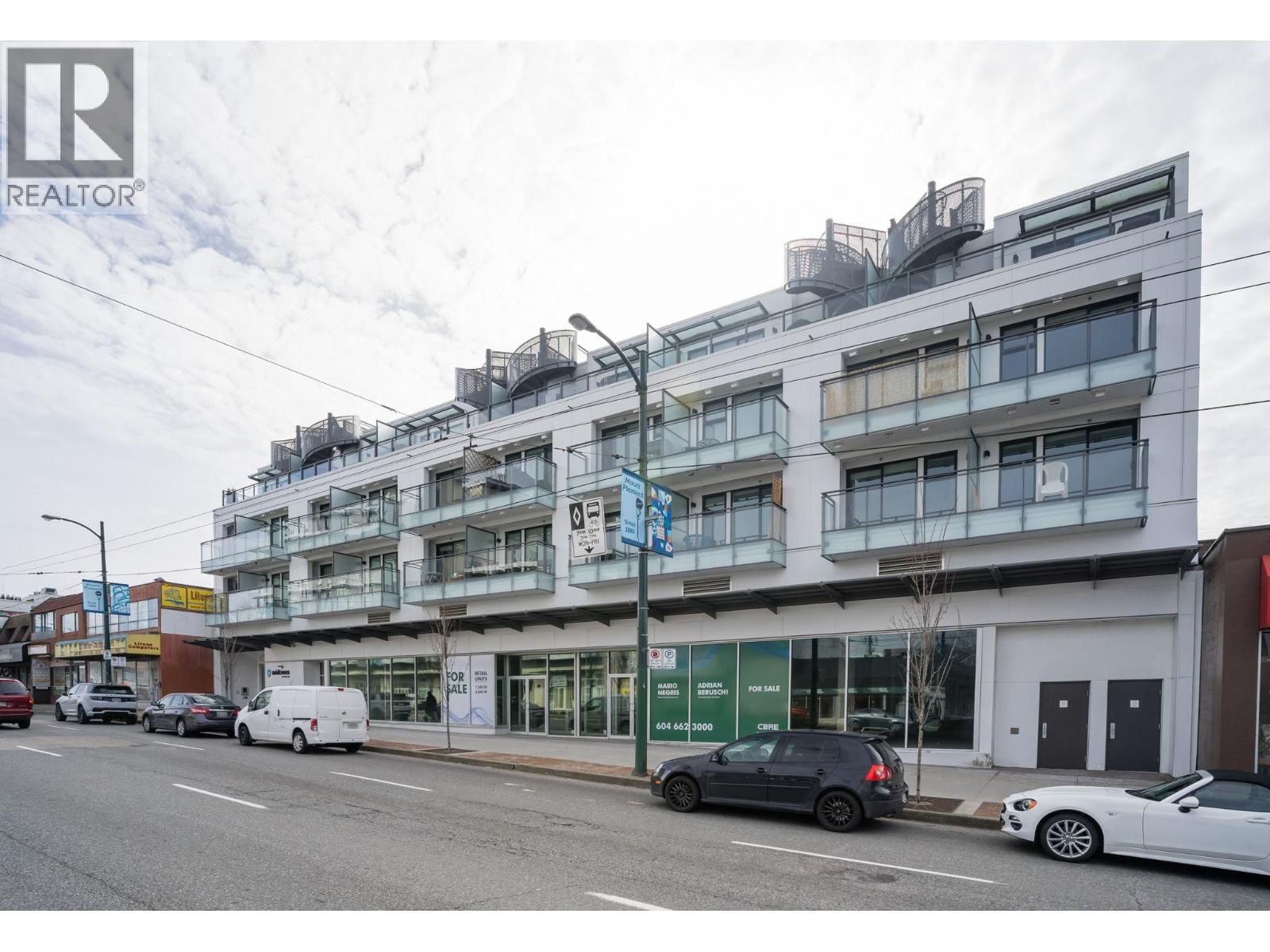 319 - 630 BROADWAY Image 21
