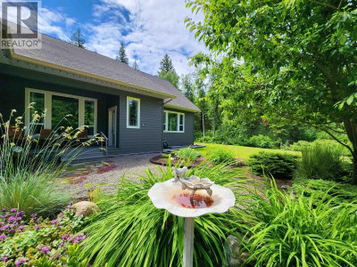 4762 CAROLYN Road | Quesnel British Columbia | Slide Image Eight