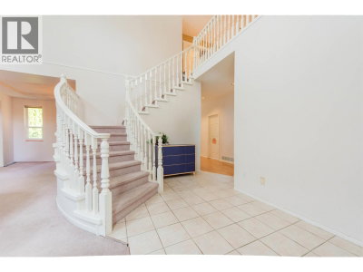 1645 PINETREE Way | Coquitlam British Columbia | Slide Image Four