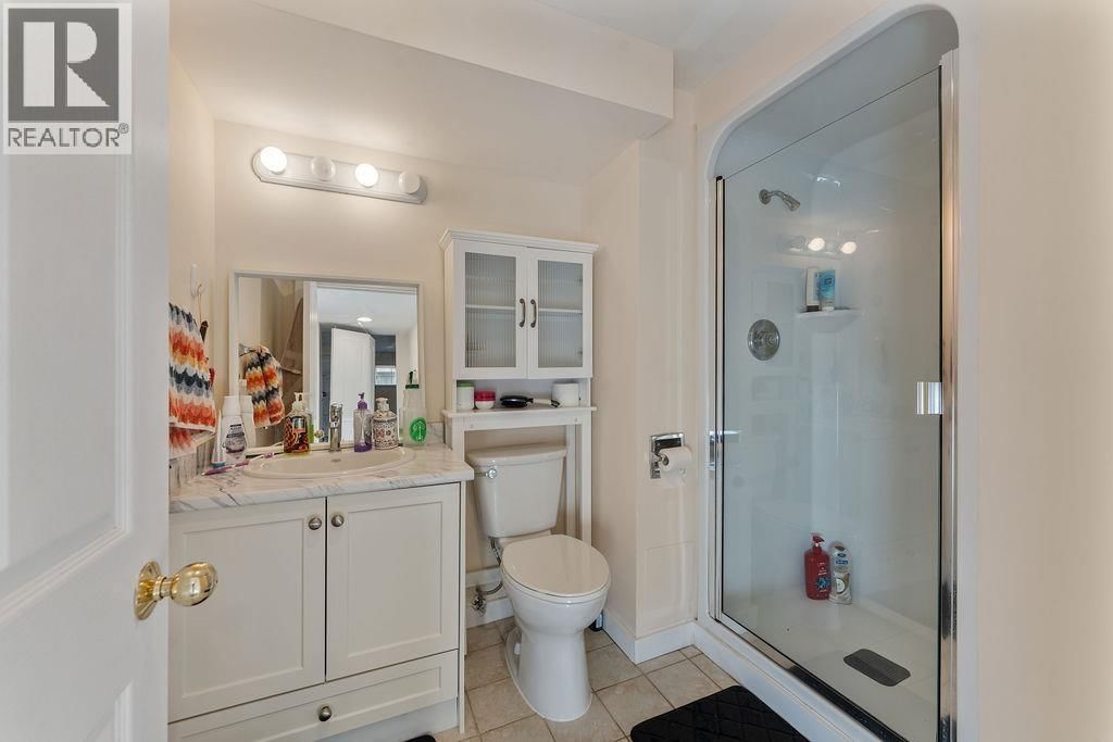 231 EIGHTH AVENUE Image 35