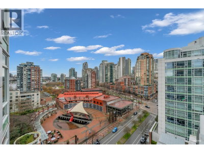 1199 MARINASIDE Crescent | Vancouver British Columbia | Slide Image Sixteen