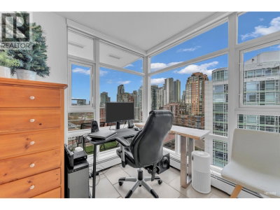 1199 MARINASIDE Crescent | Vancouver British Columbia | Slide Image Nineteen