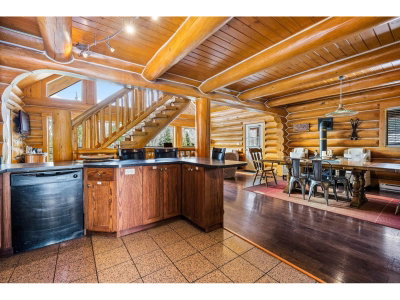 20758 EDELWEISS Drive | Mission British Columbia | Slide Image Thirteen