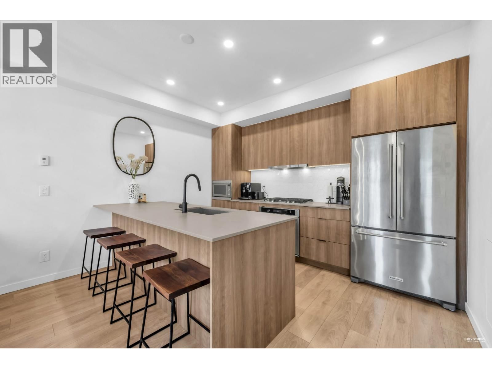 1 - 533 3RD STREET Image 6