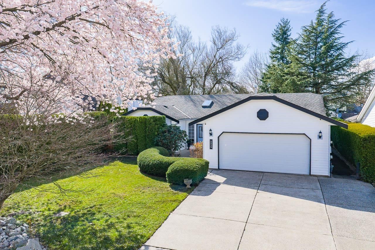 5935 169A STREET Image 1