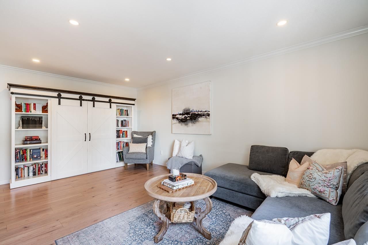 5935 169A STREET Image 19