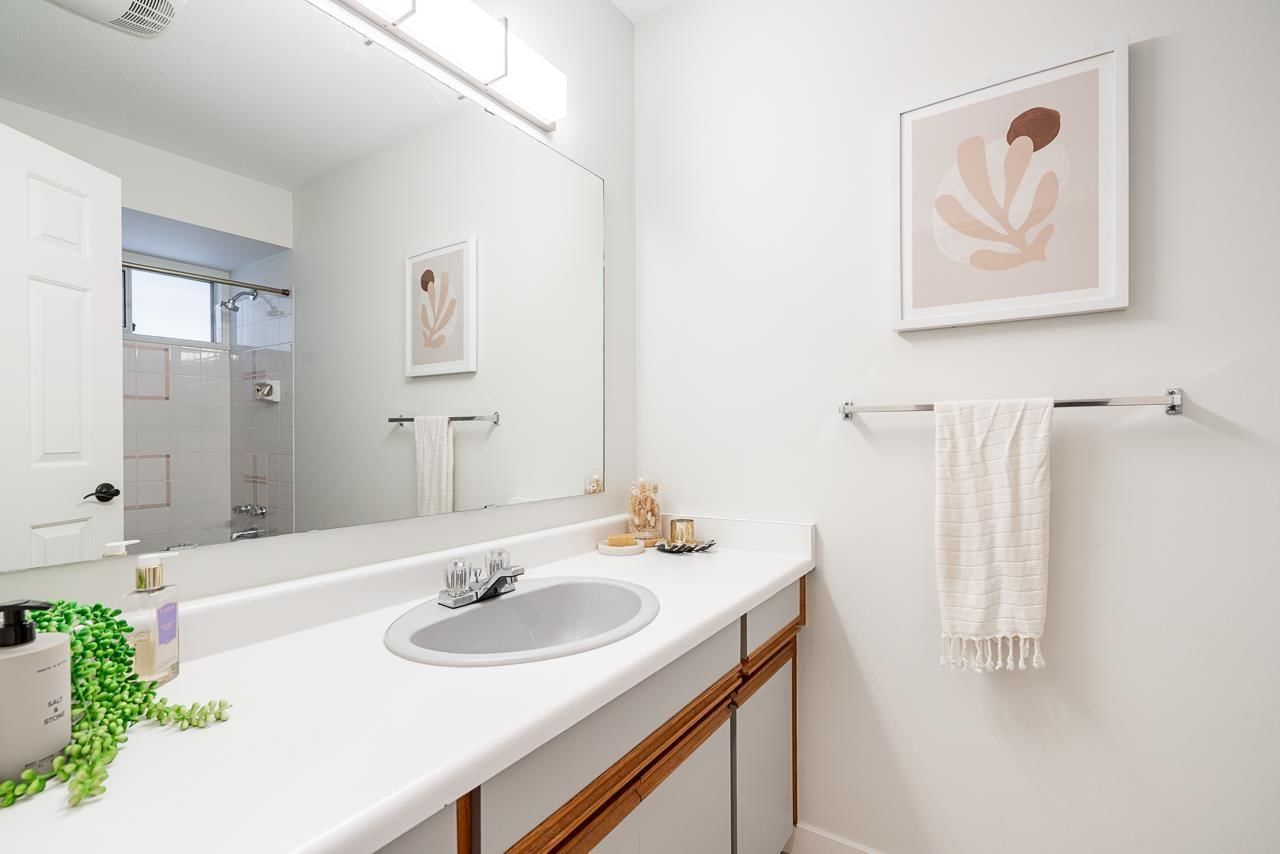 5935 169A STREET Image 29