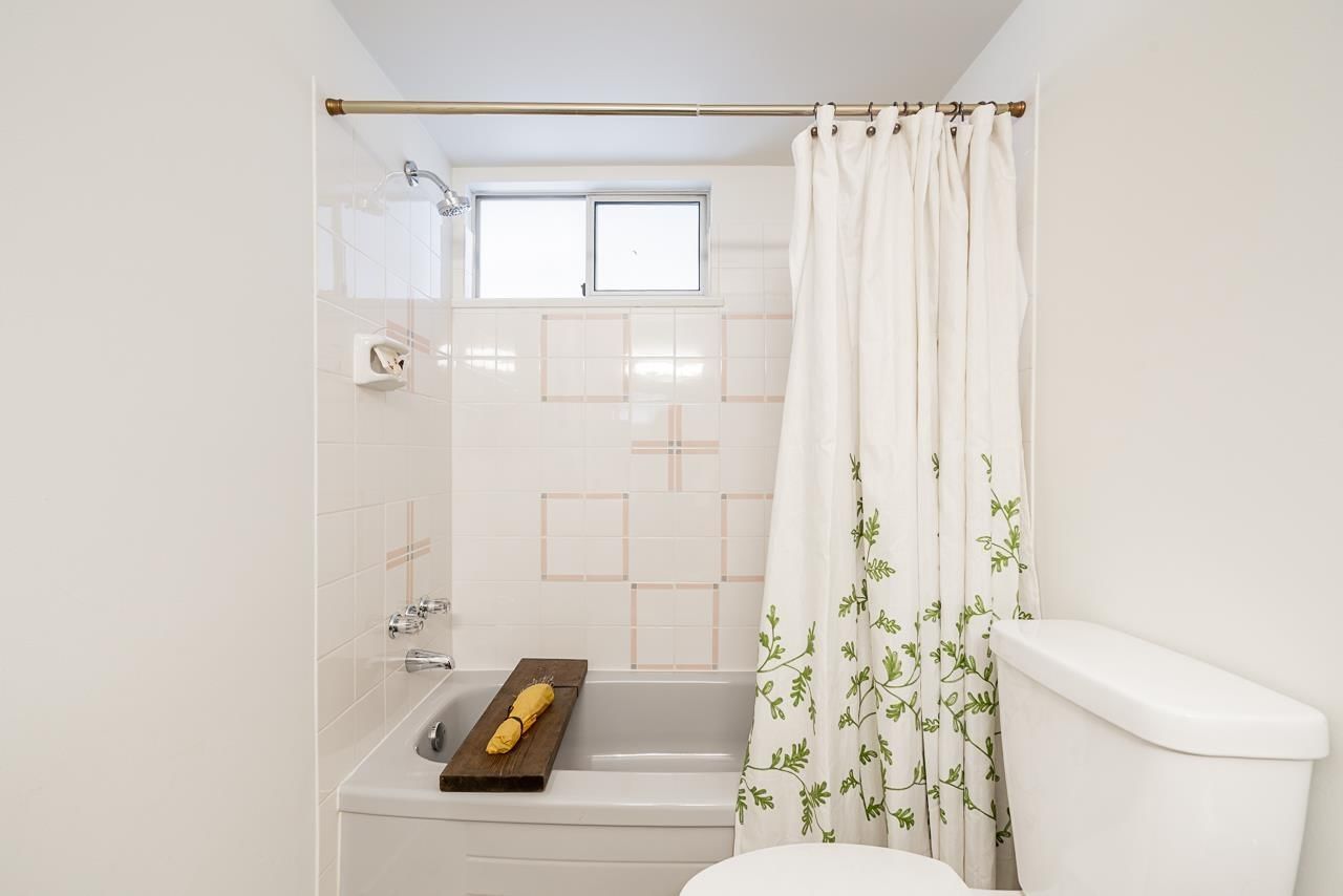 5935 169A STREET Image 30