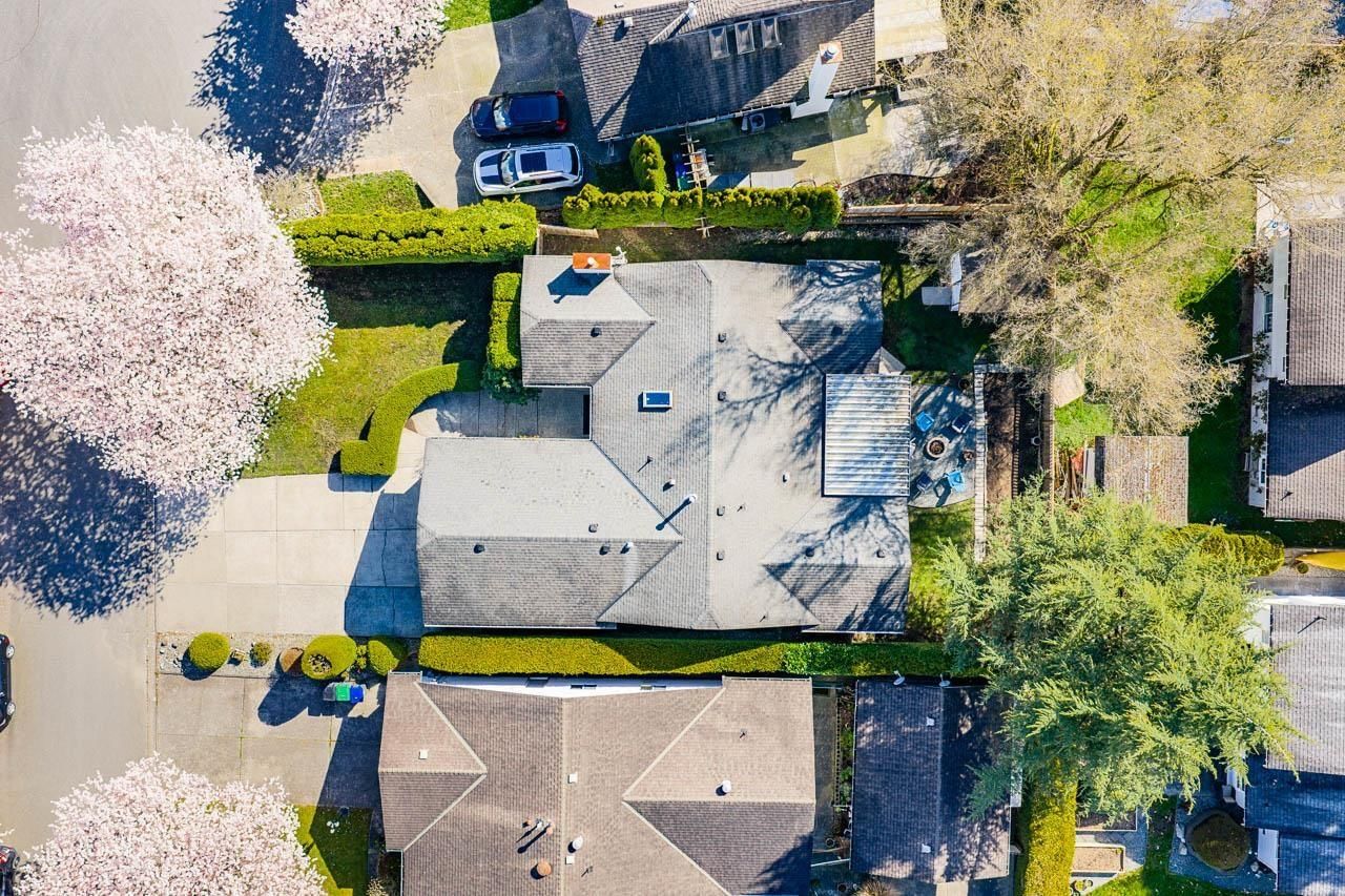 5935 169A STREET Image 37