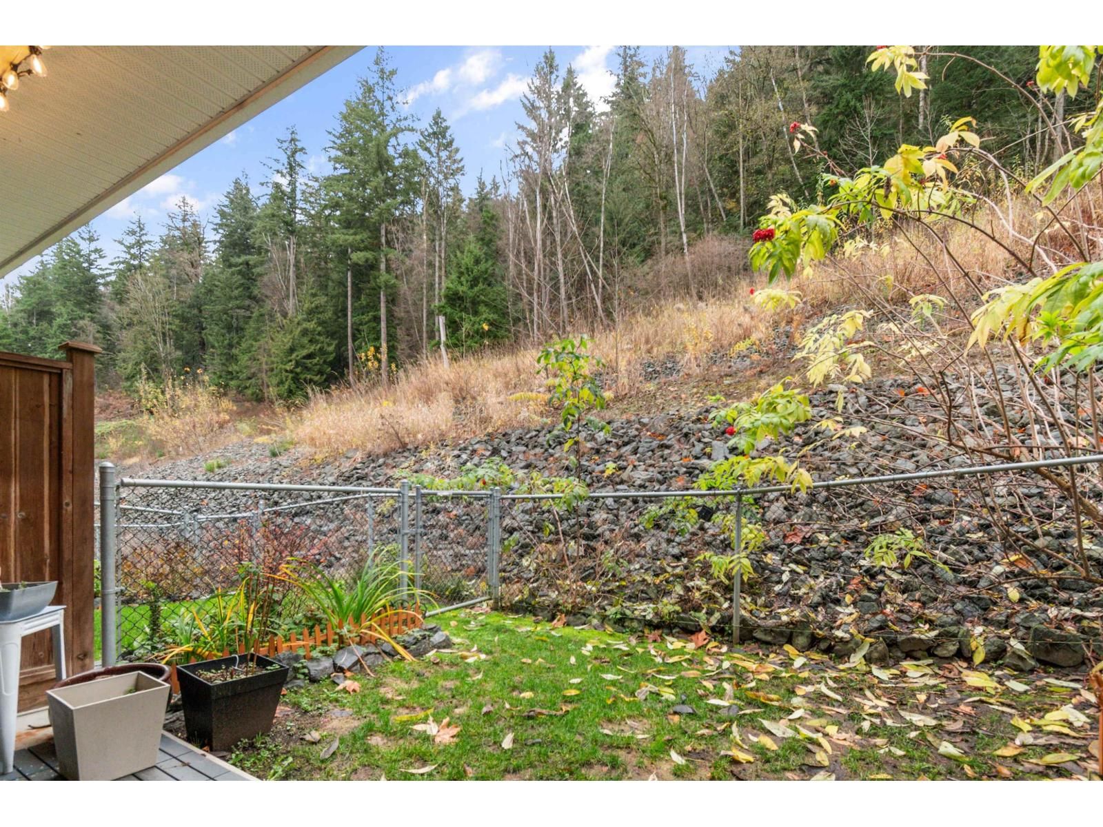 71 - 6026 LINDEMAN STREET Image 27