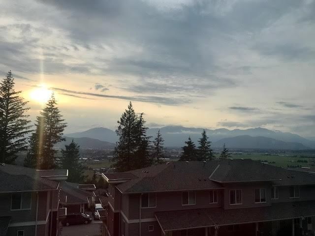 71 - 6026 LINDEMAN STREET Image 3