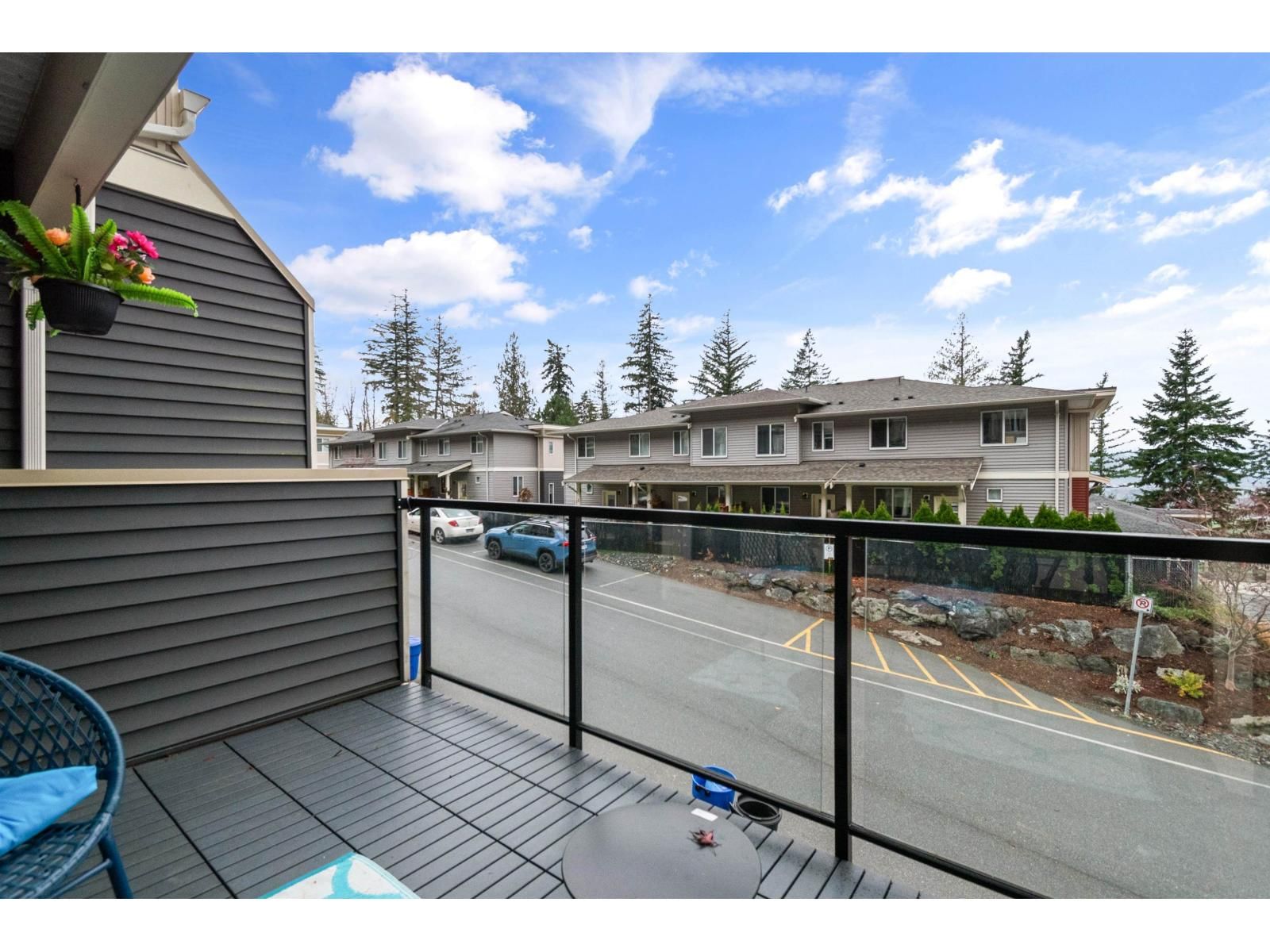 71 - 6026 LINDEMAN STREET Image 35