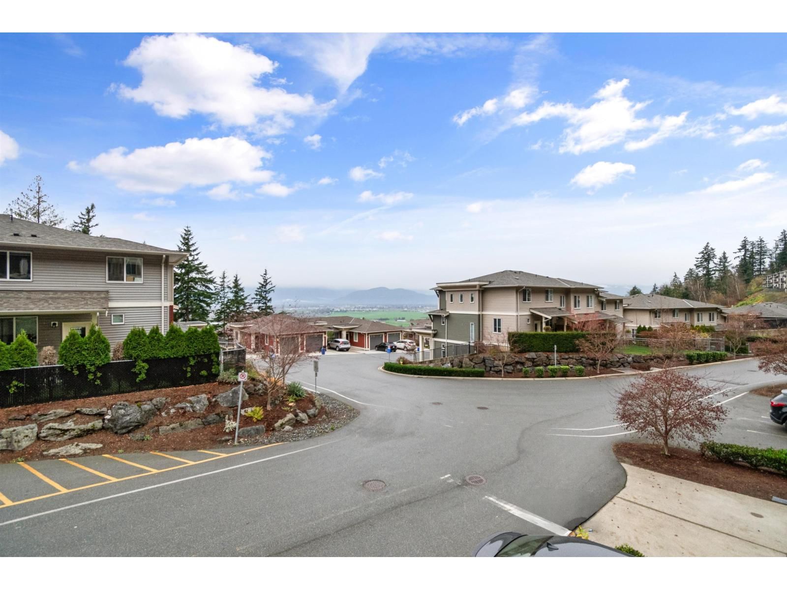 71 - 6026 LINDEMAN STREET Image 36