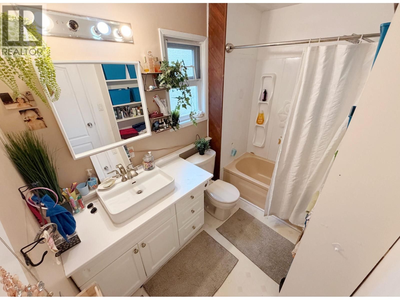 760 COVINA COURT Image 8