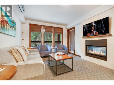 2020 LONDON Lane | Whistler British Columbia | Slide Image Four