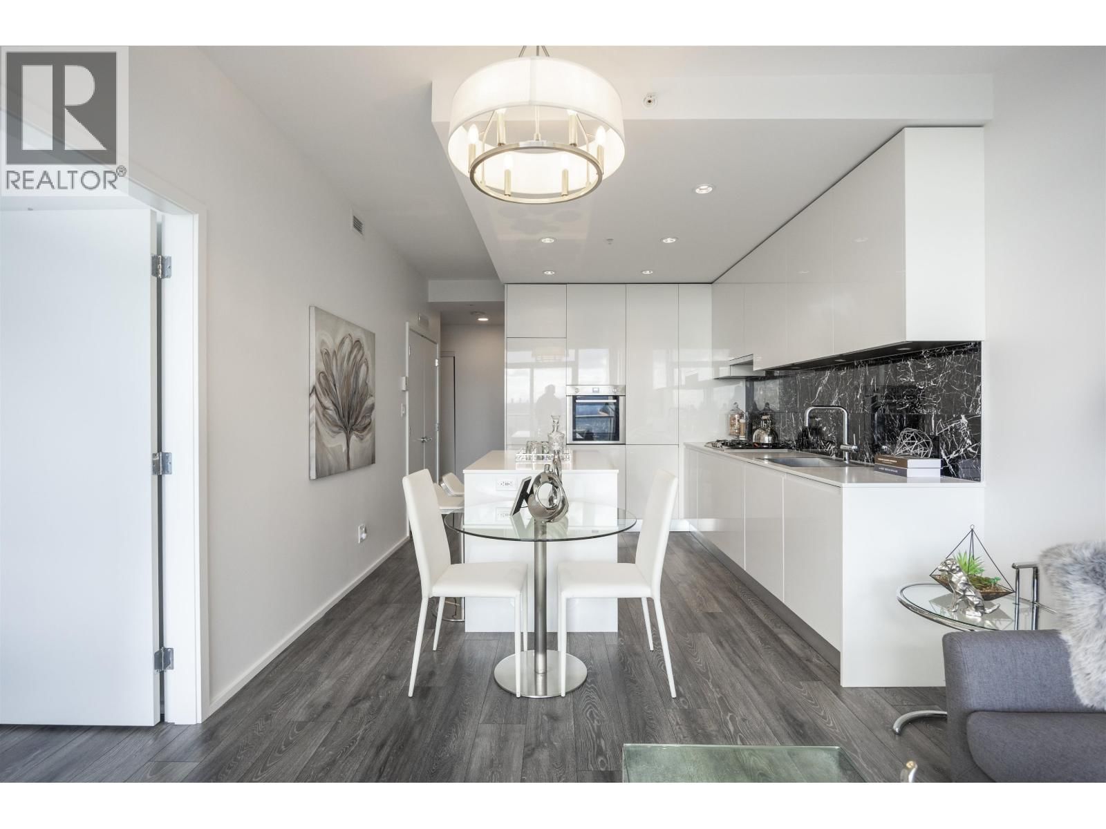 3301 - 4650 BRENTWOOD BOULEVARD Image 10