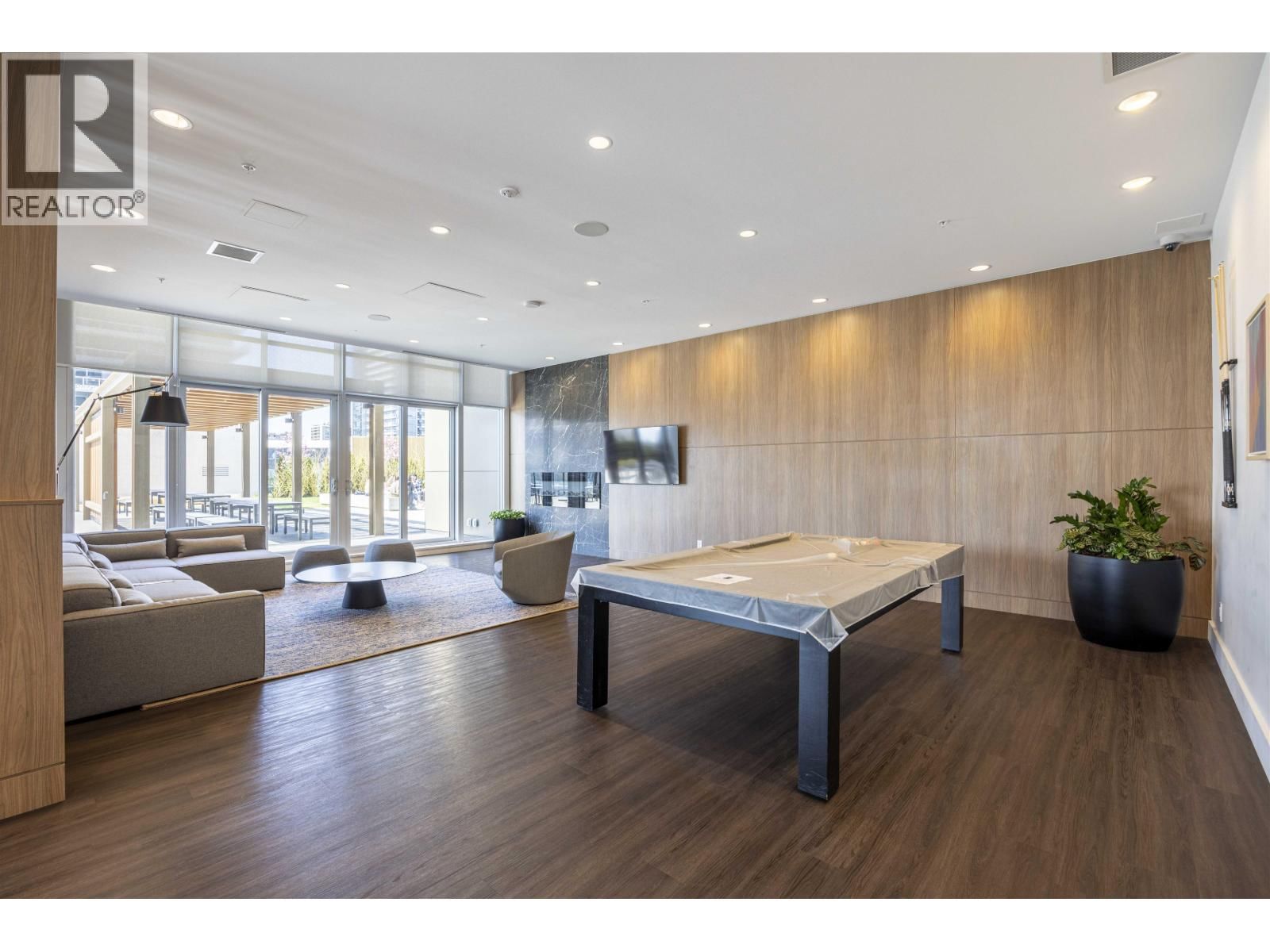 3301 - 4650 BRENTWOOD BOULEVARD Image 23