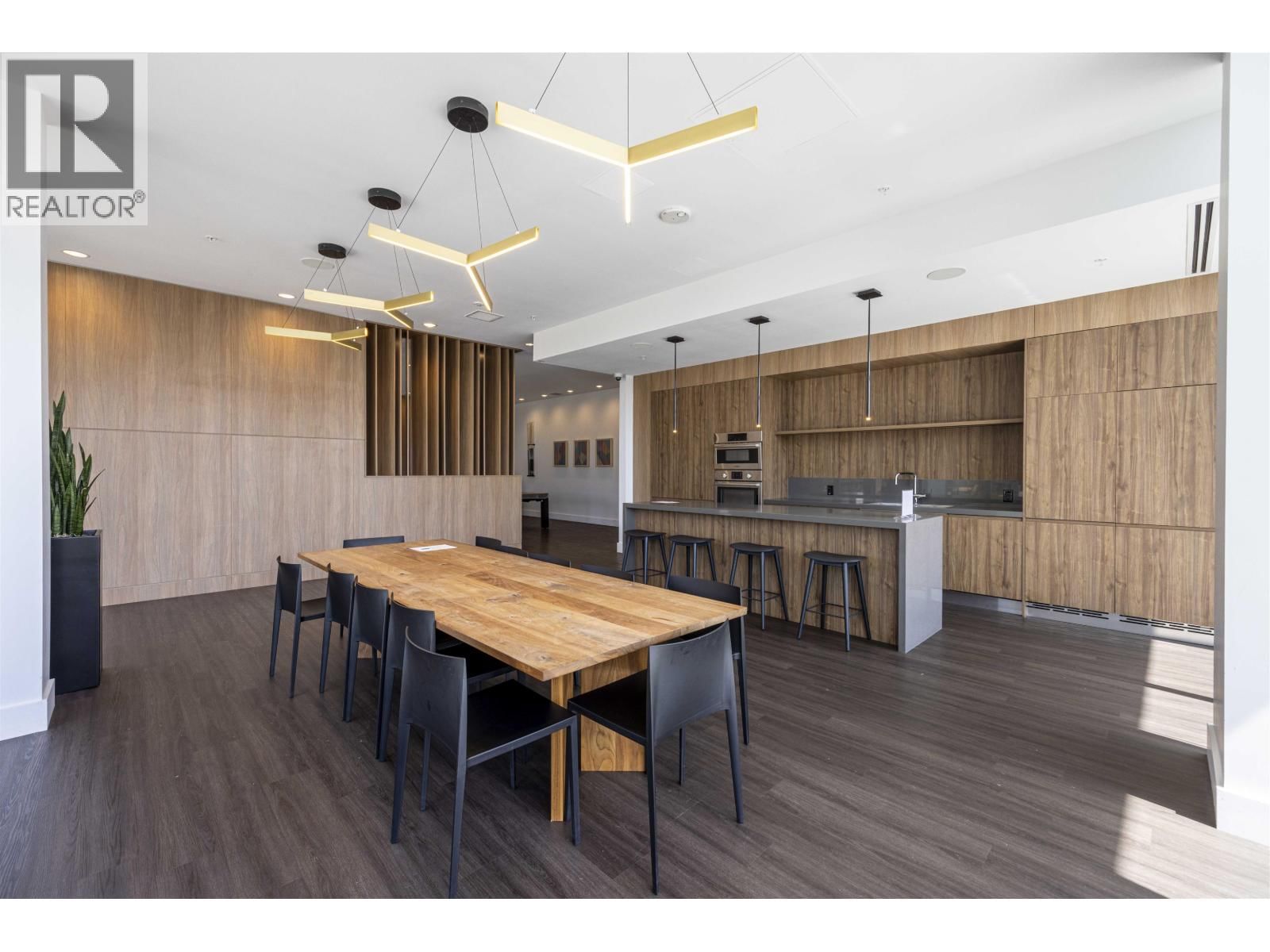 3301 - 4650 BRENTWOOD BOULEVARD Image 25