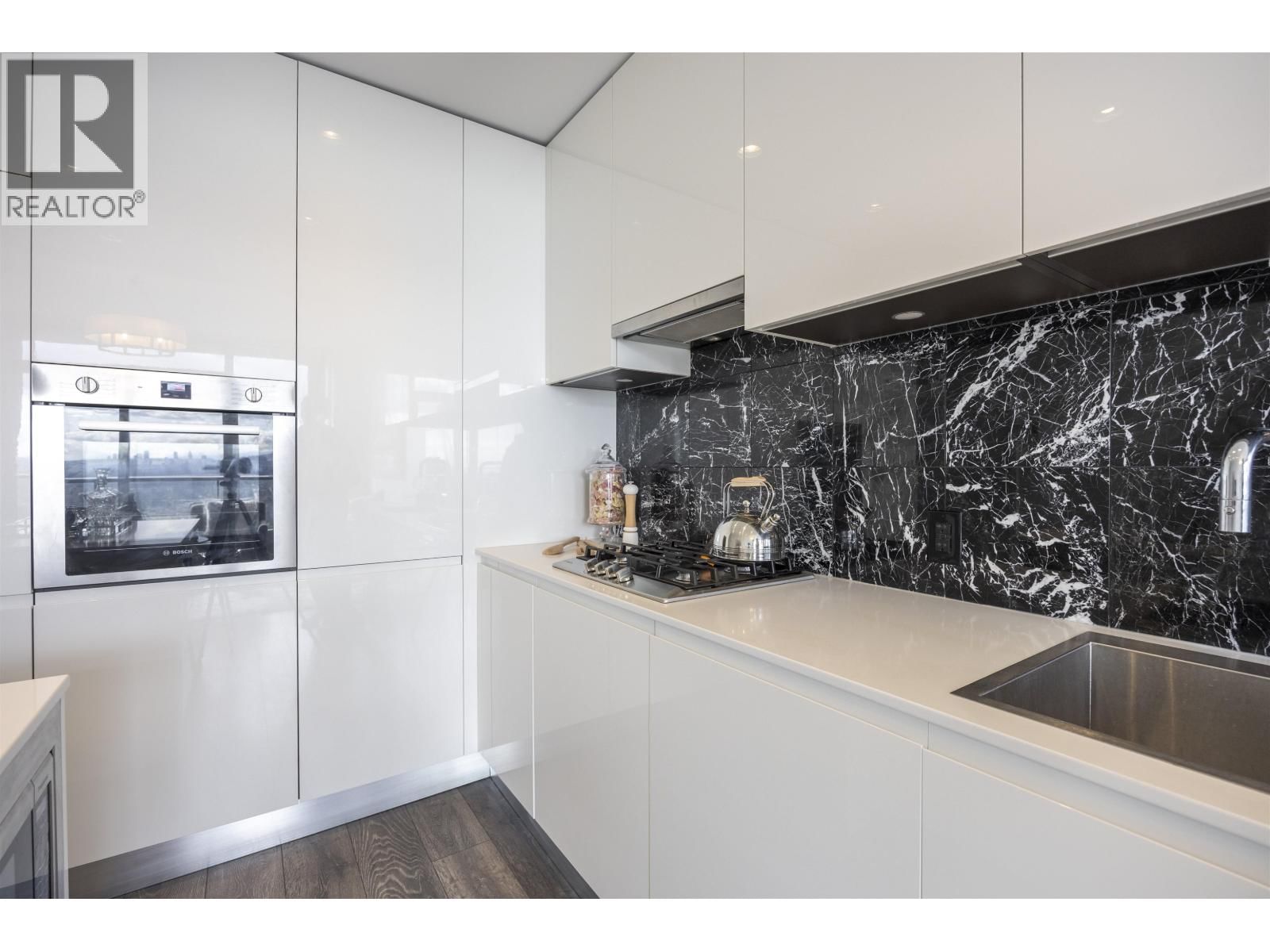 3301 - 4650 BRENTWOOD BOULEVARD Image 28