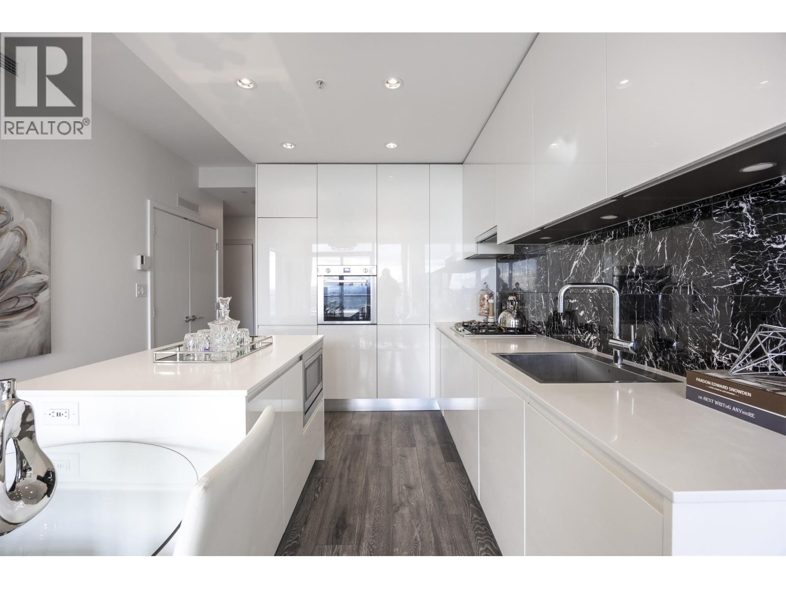 3301 - 4650 BRENTWOOD BOULEVARD Image 3