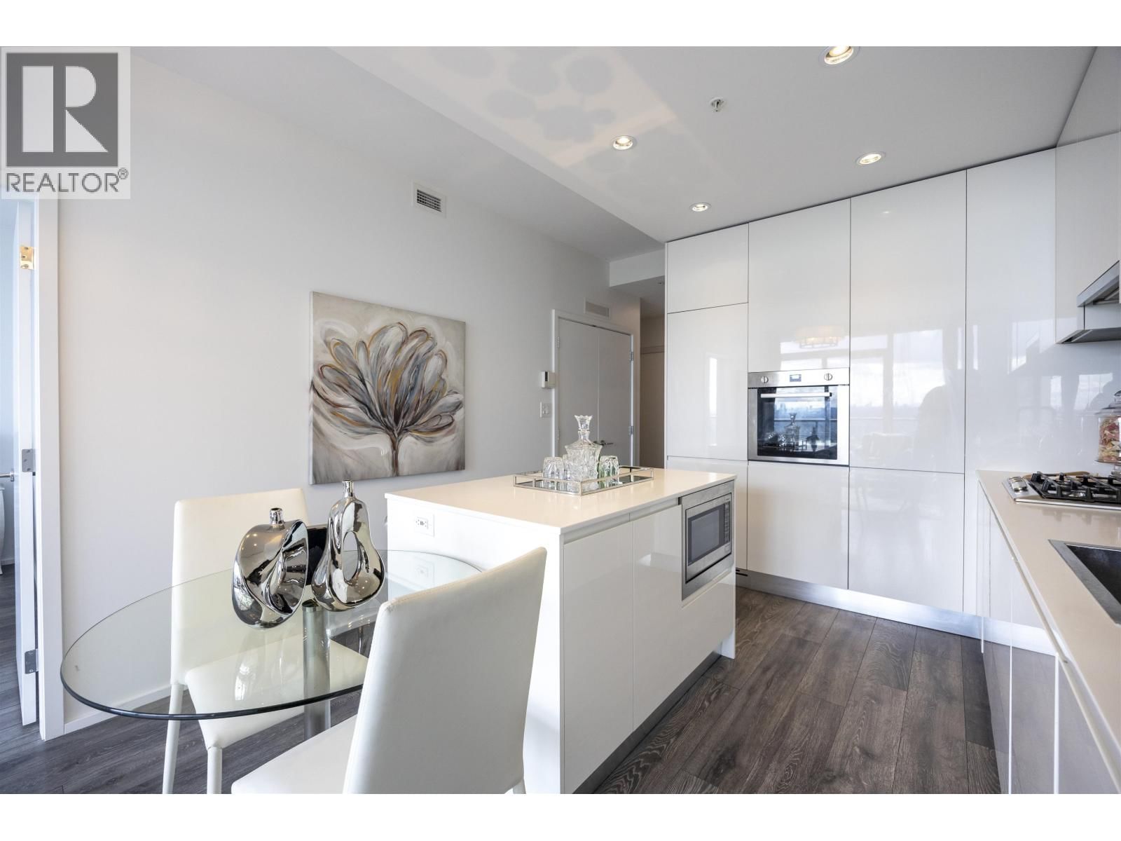 3301 - 4650 BRENTWOOD BOULEVARD Image 4