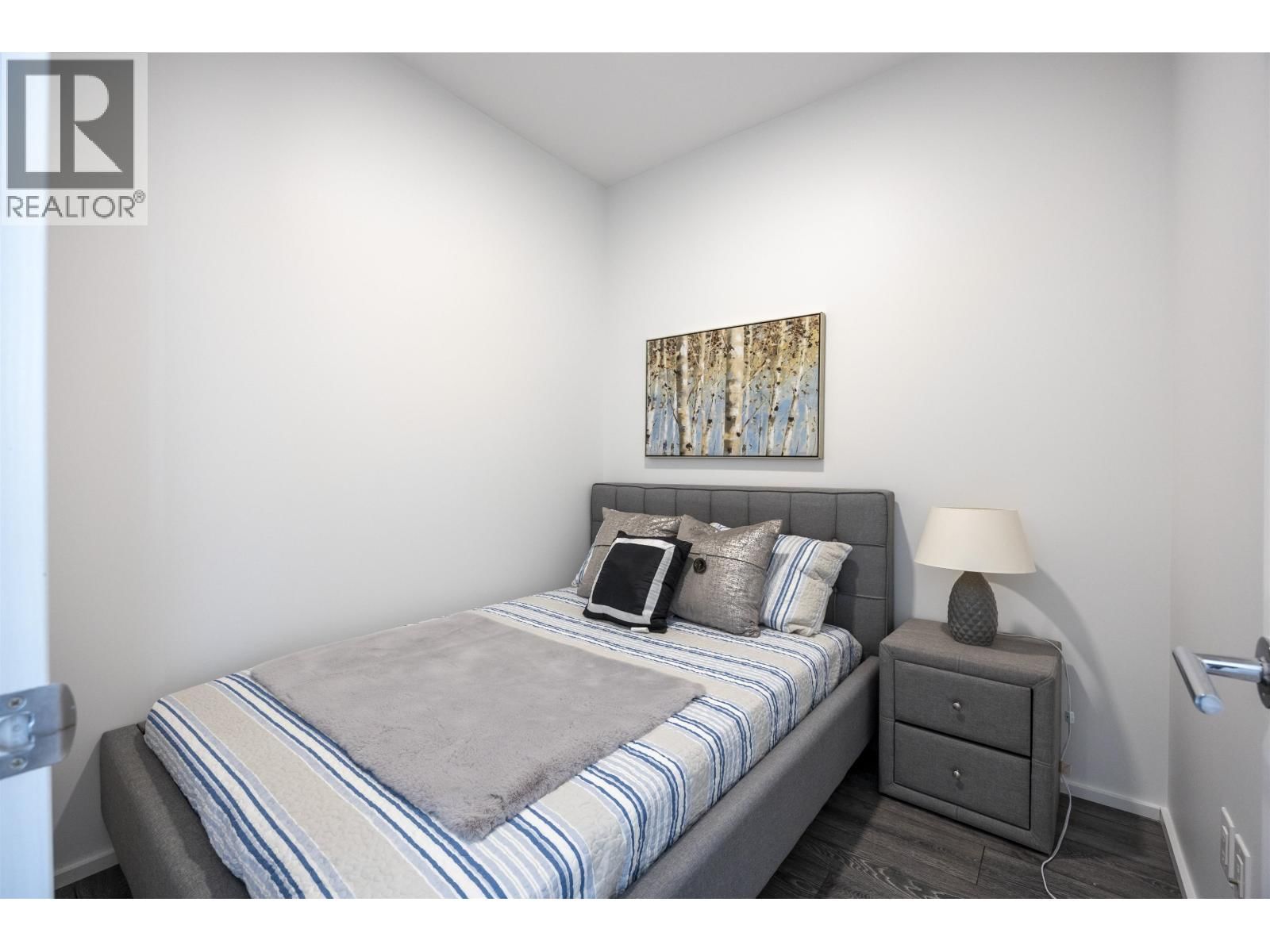 3301 - 4650 BRENTWOOD BOULEVARD Image 9