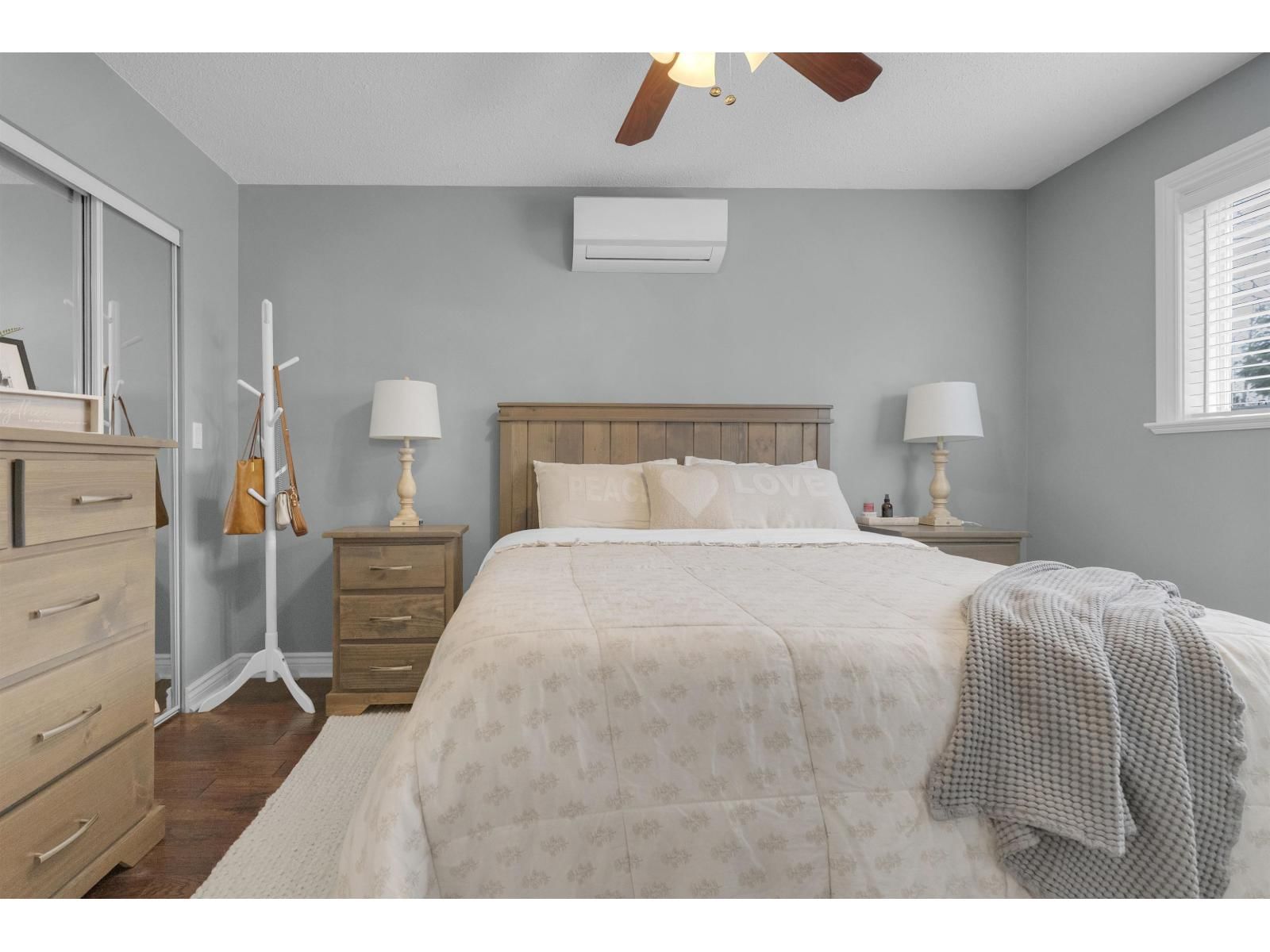 8168 132A STREET Image 15