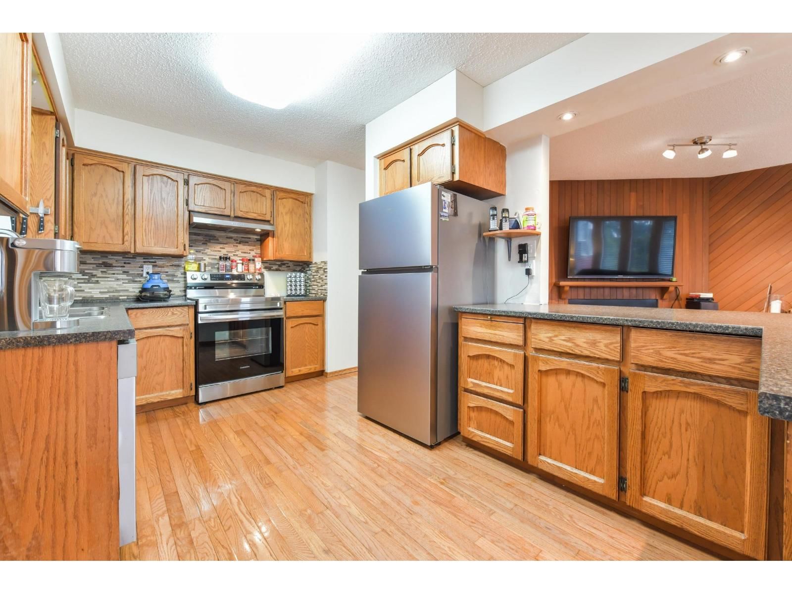 34560 HURST CRESCENT Image 8