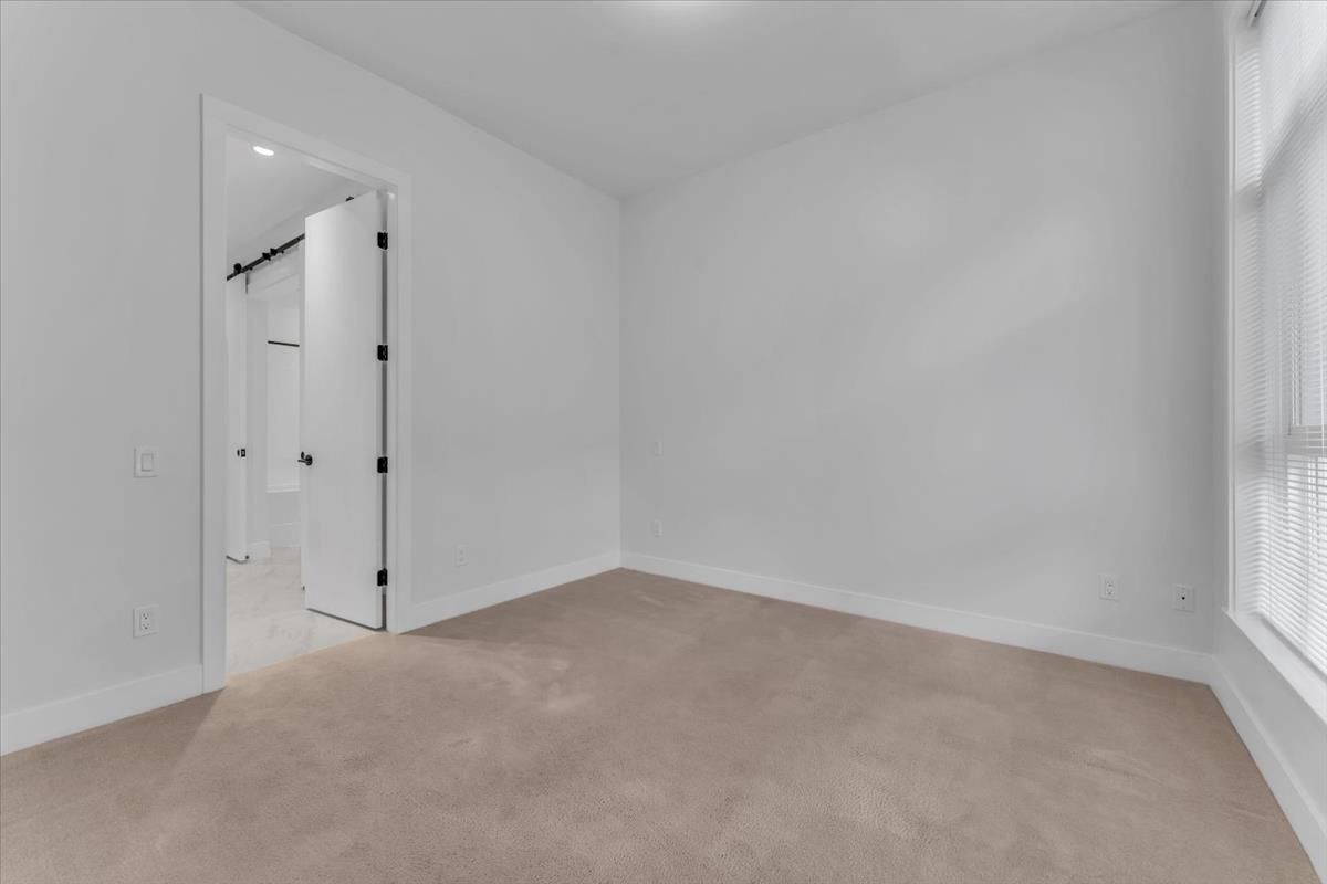 112 - 13929 105 BOULEVARD Image 16