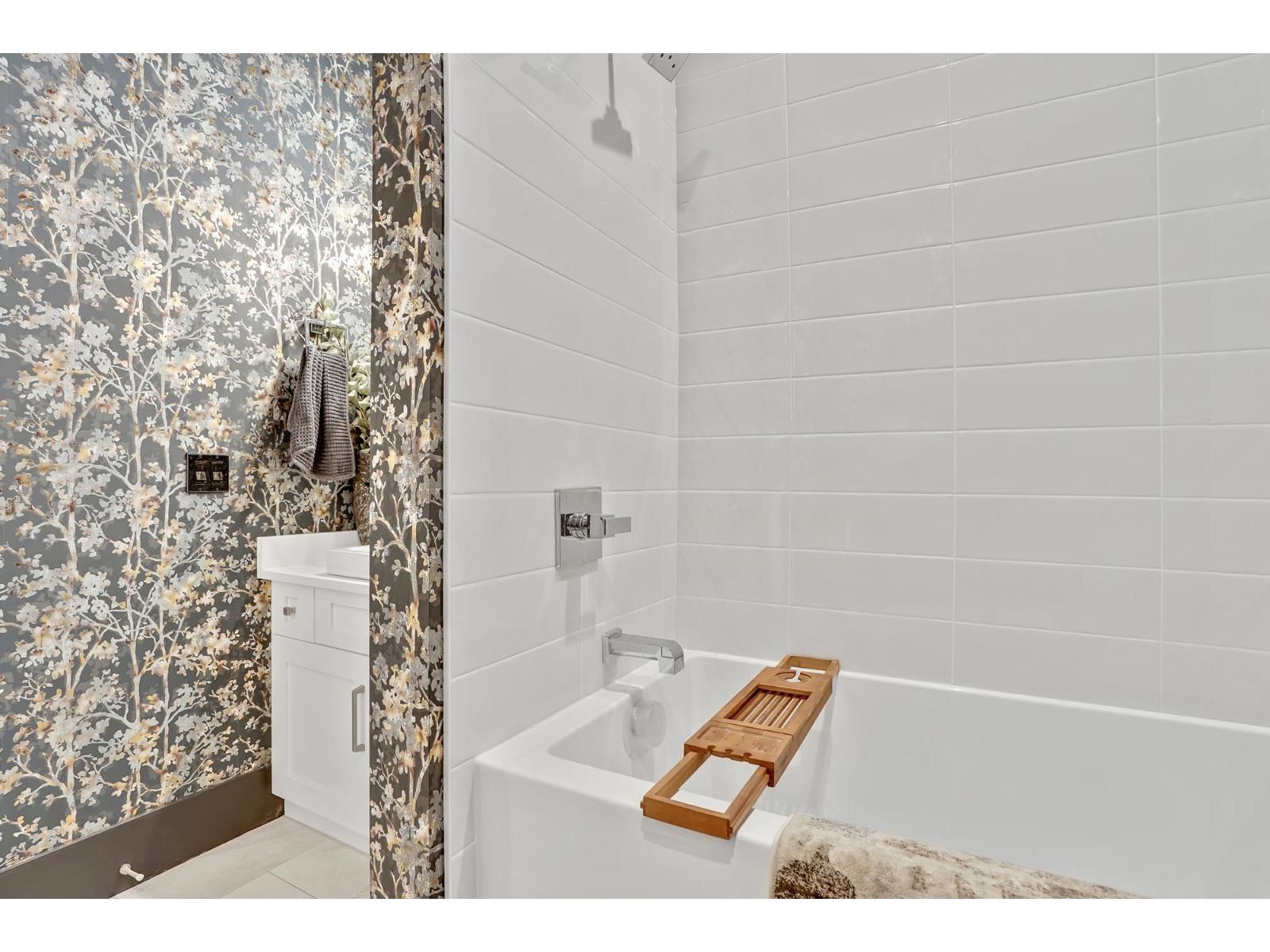 507 - 45745 WATSON ROAD Image 16