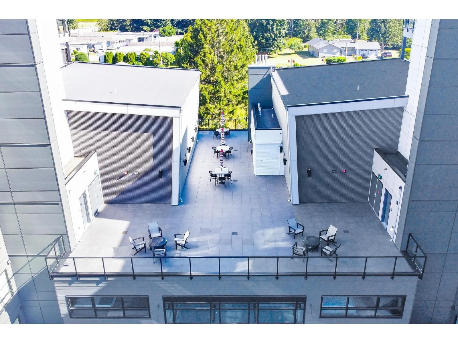 507 - 45745 WATSON ROAD Image 32