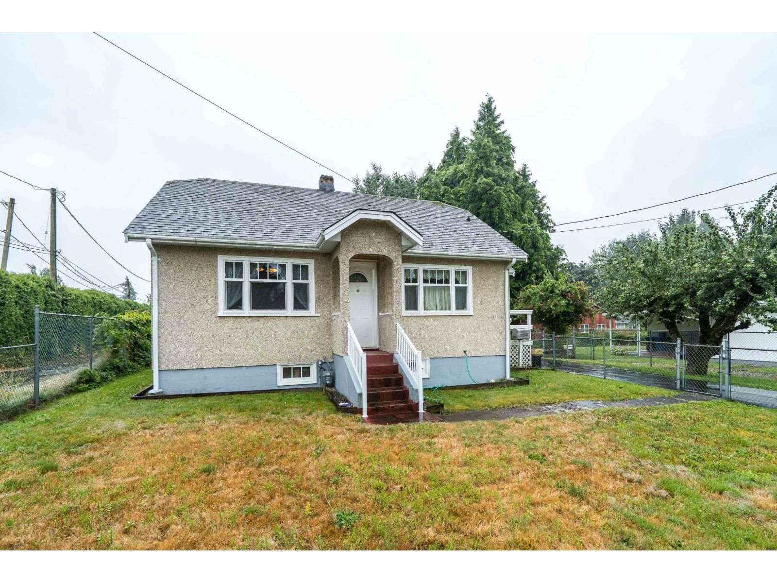 33884 MAYFAIR Avenue, Abbotsford, British Columbia V2S 1R2