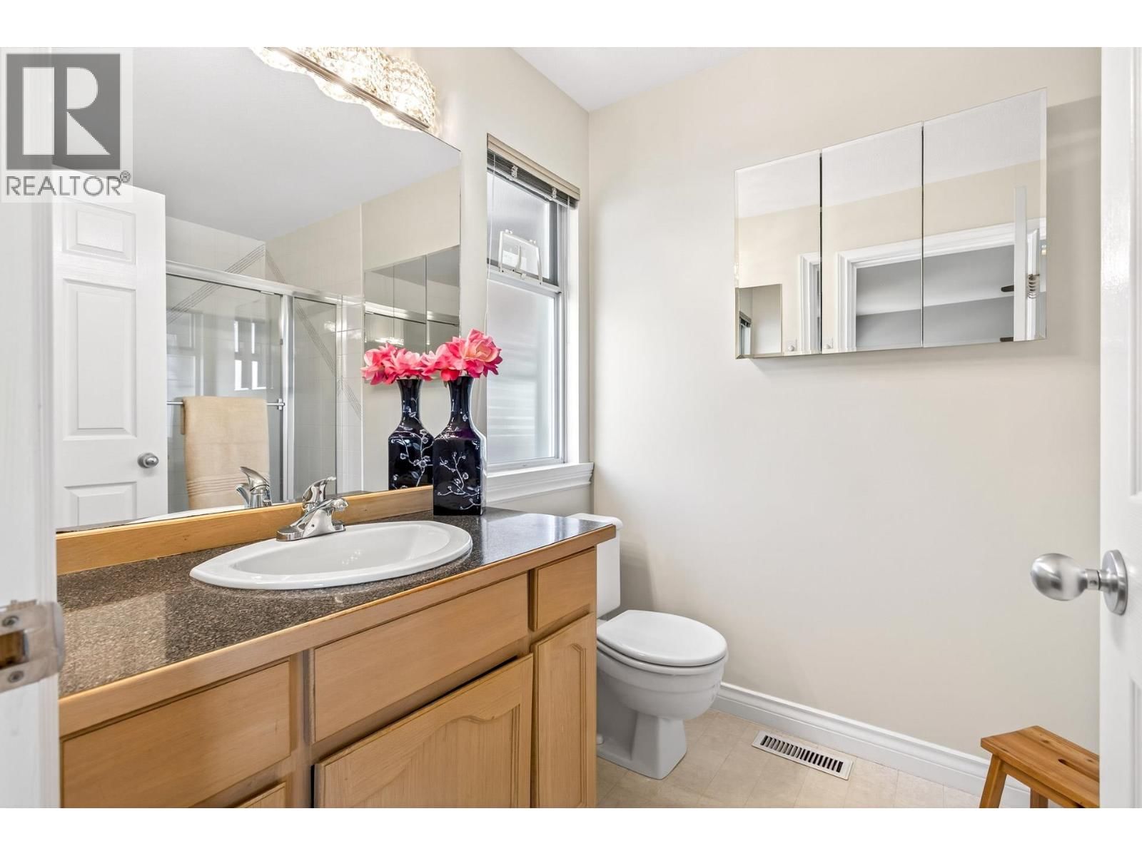 1625 MCHUGH CLOSE Image 19