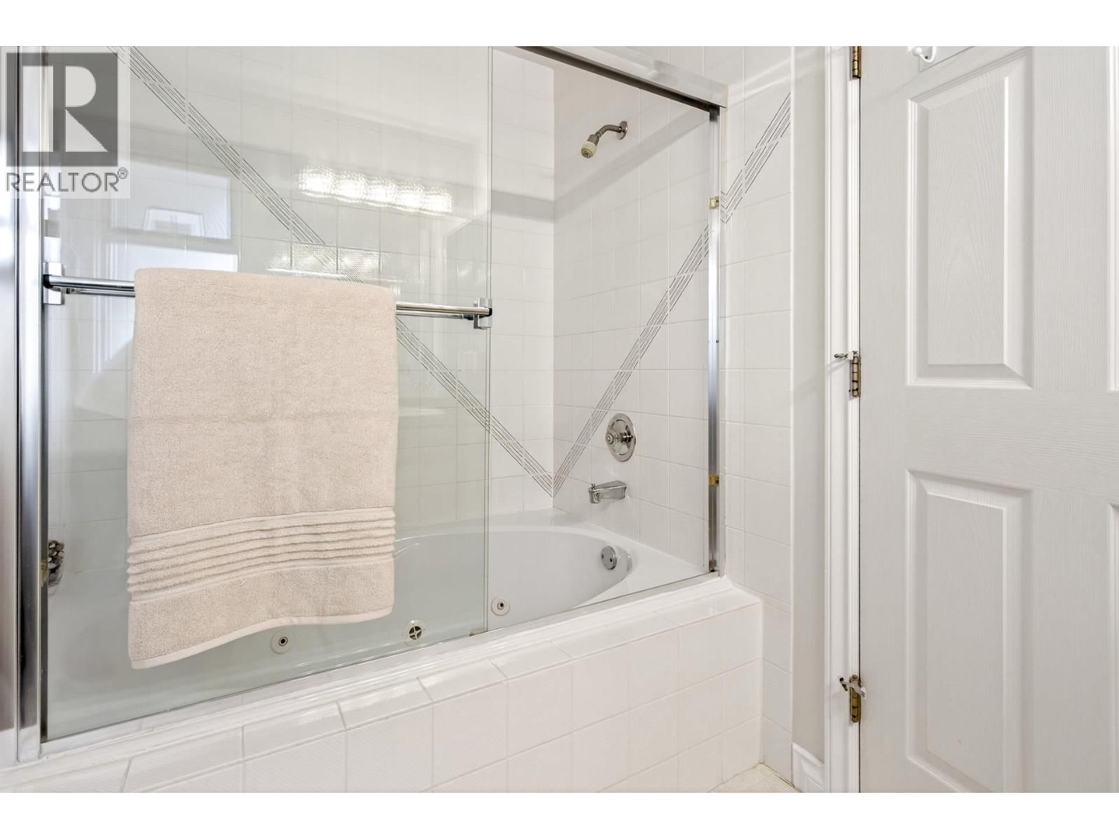 1625 MCHUGH CLOSE Image 20