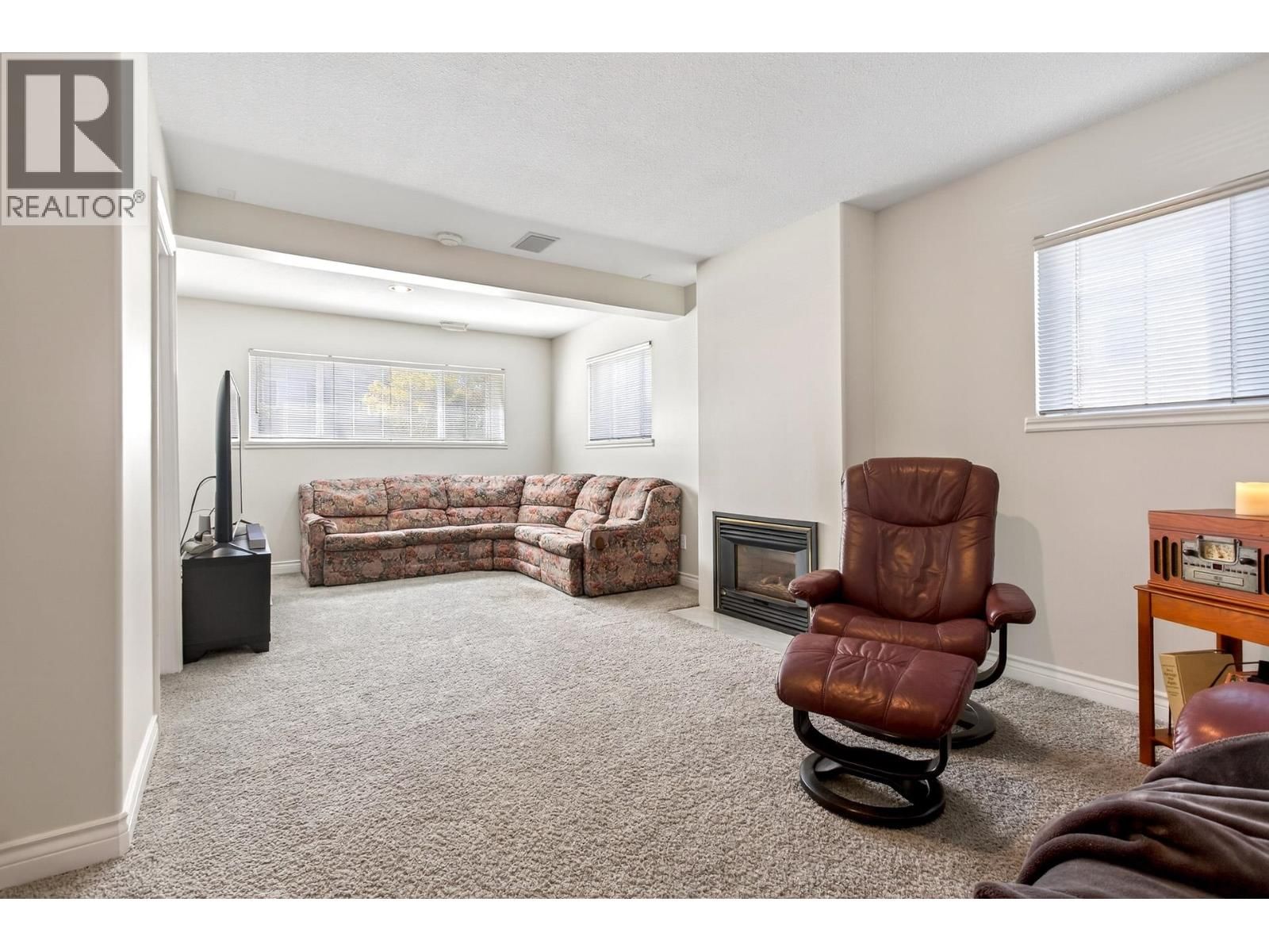 1625 MCHUGH CLOSE Image 29