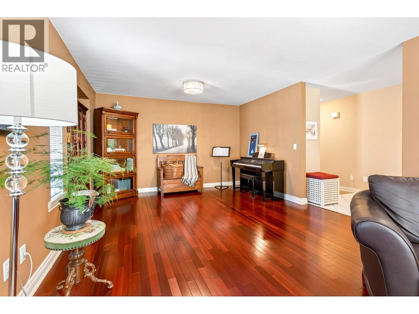 1625 MCHUGH CLOSE Image 7