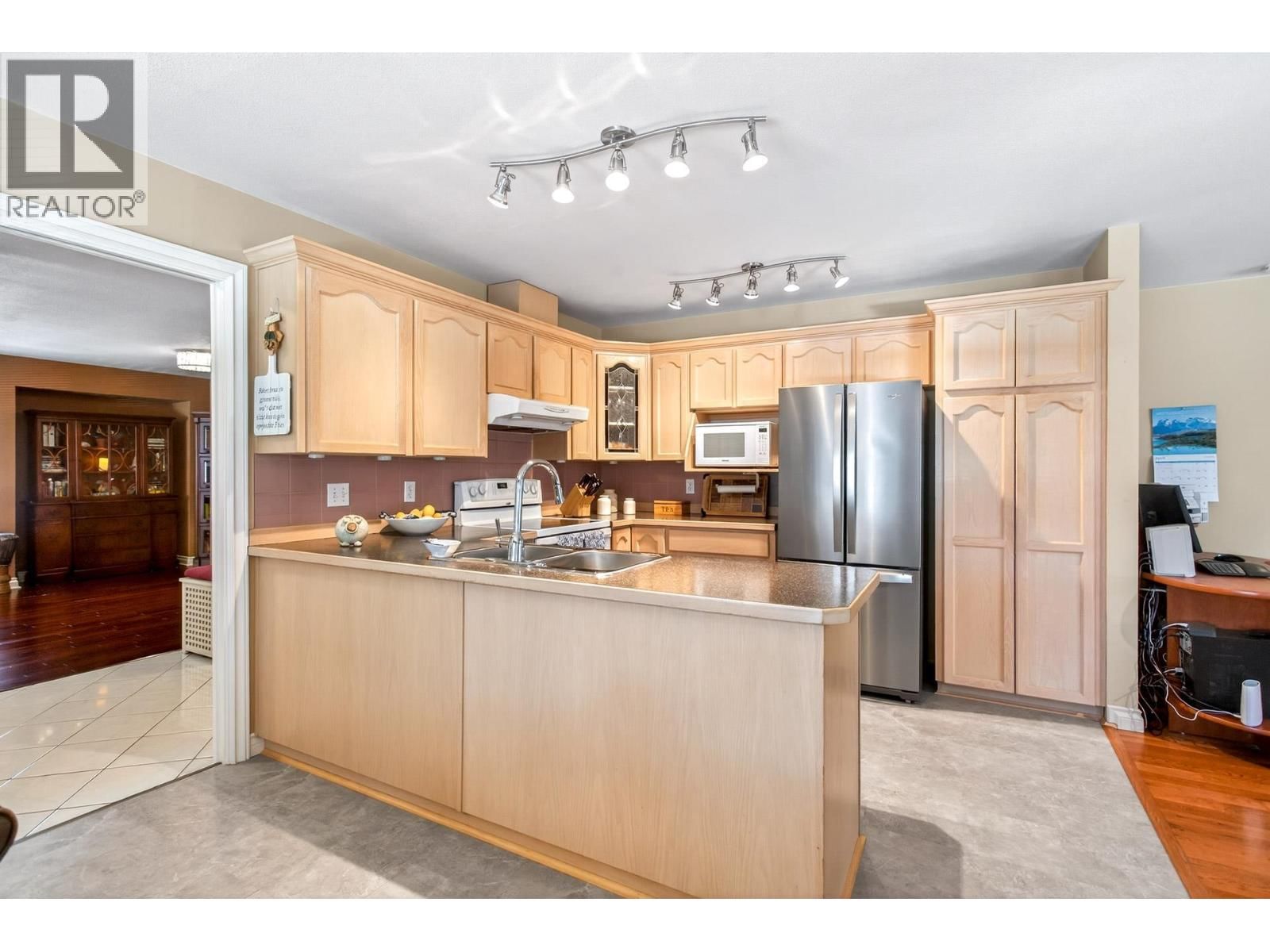 1625 MCHUGH CLOSE Image 9