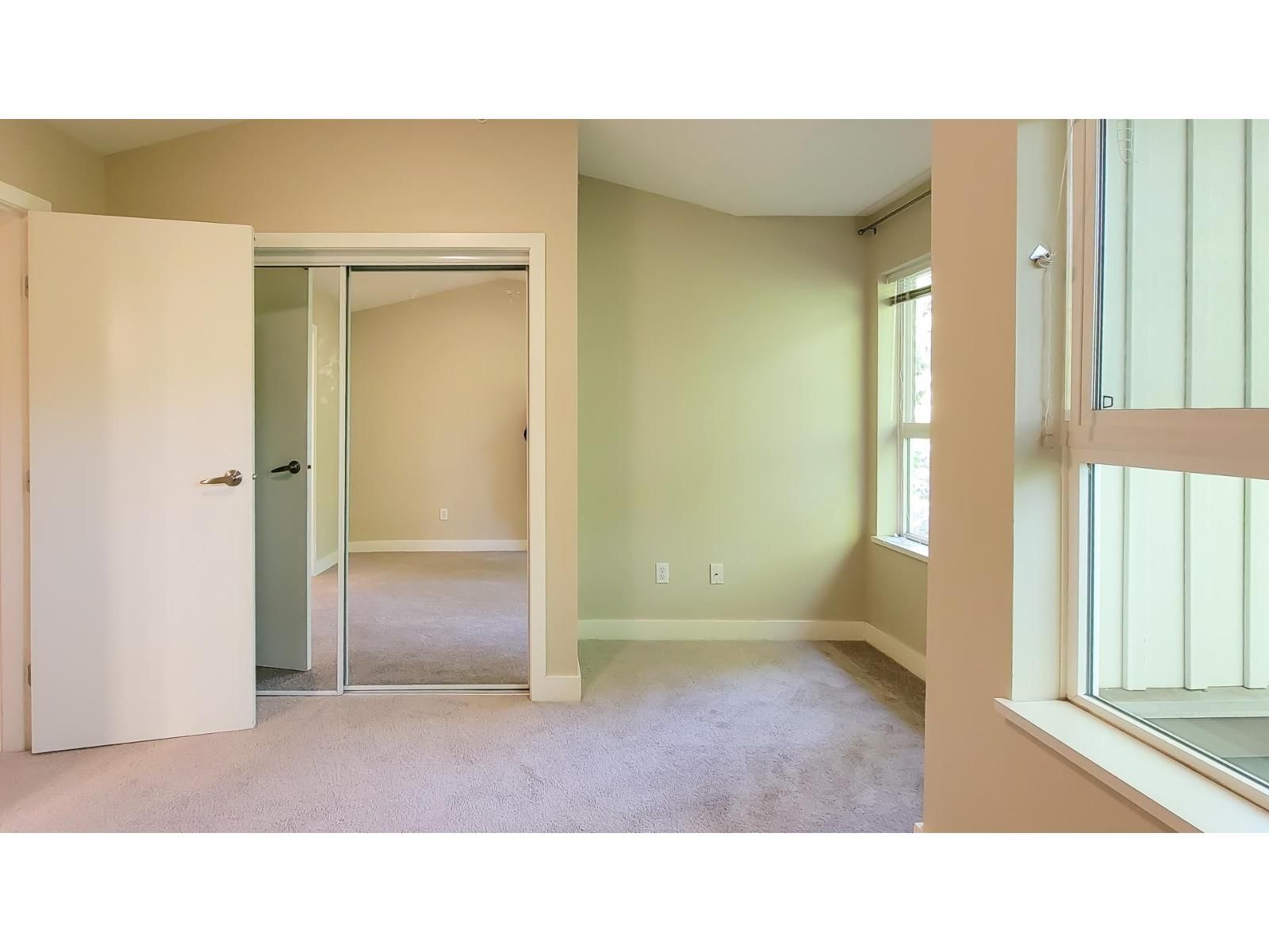 47 - 15353 100 AVENUE Image 11