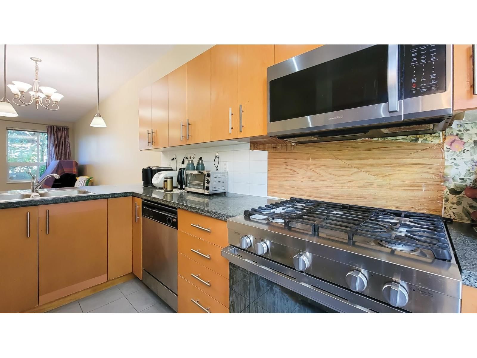 47 - 15353 100 AVENUE Image 20