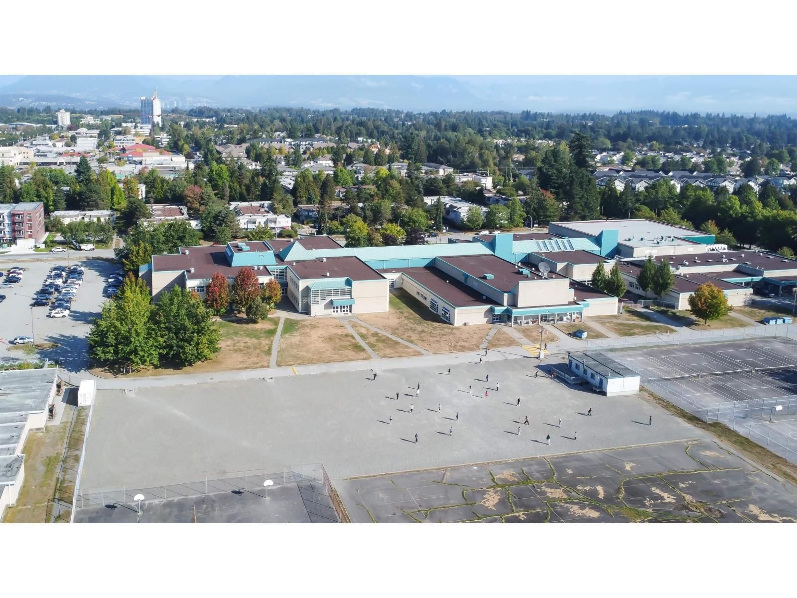 47 - 15353 100 AVENUE Image 38