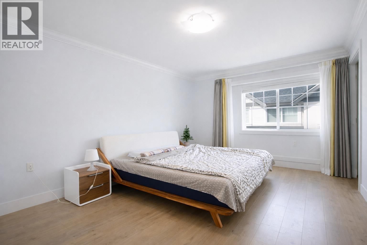 2 - 8477 WILLIAMS ROAD Image 10